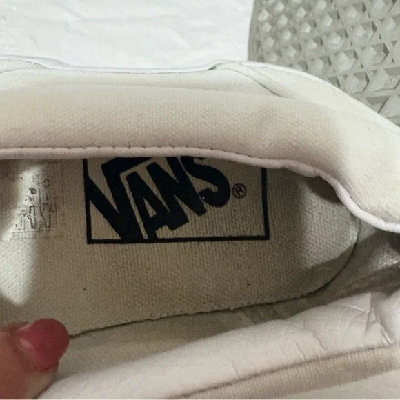 Vans White Slip-On Loafers unisex. - Picture 7 of 8